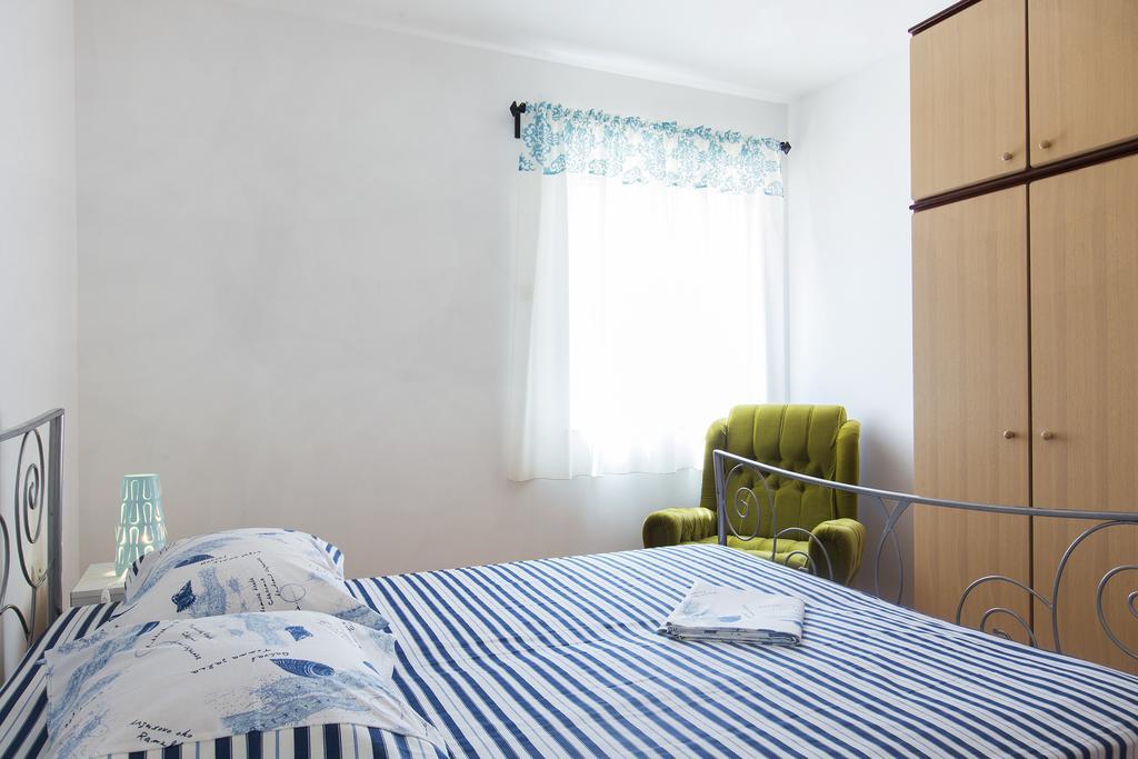 San Apartments Slatine Extérieur photo